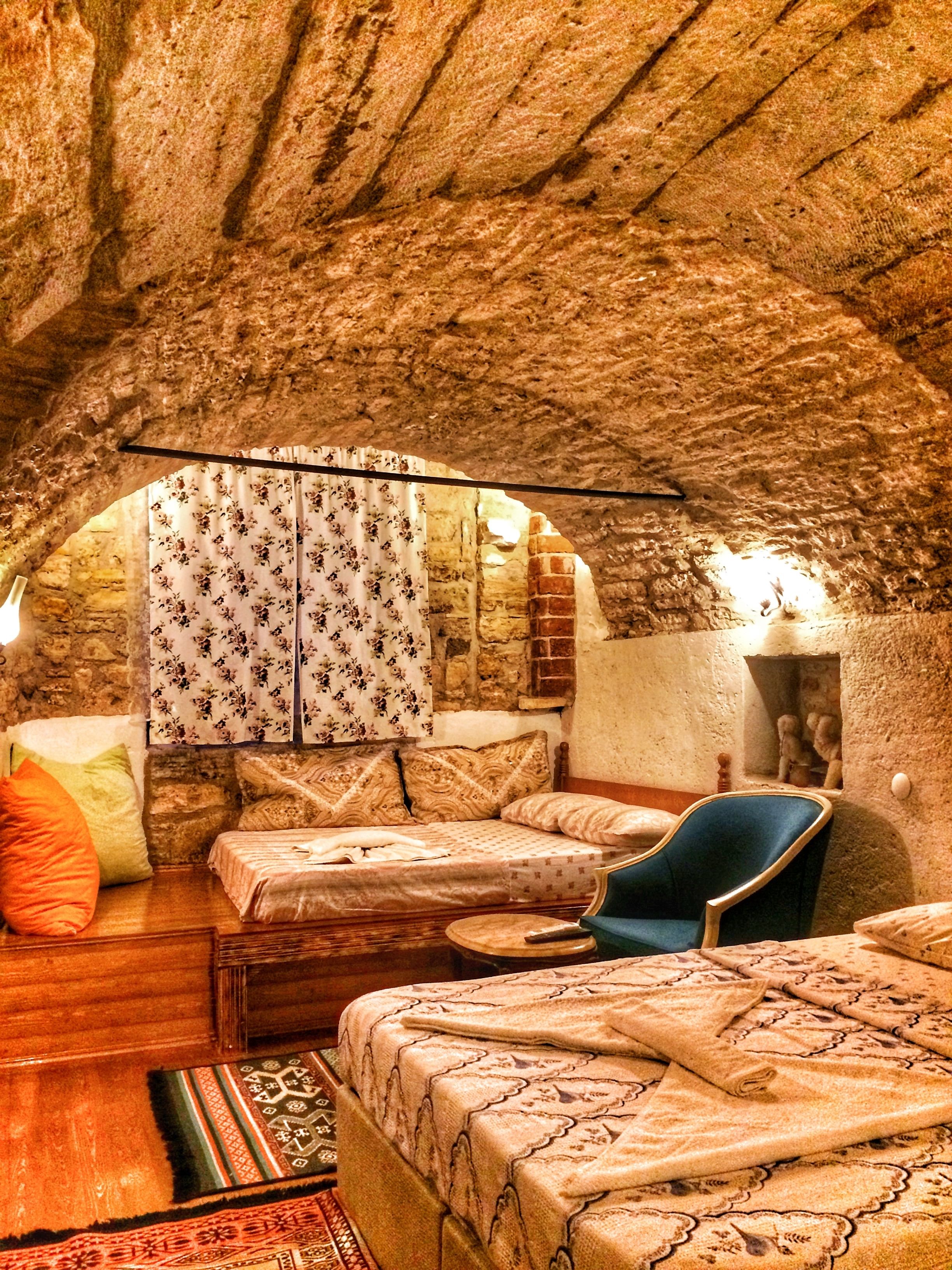 deluxe quadruple room | desk, blackout curtains, soundproofing, free wifi