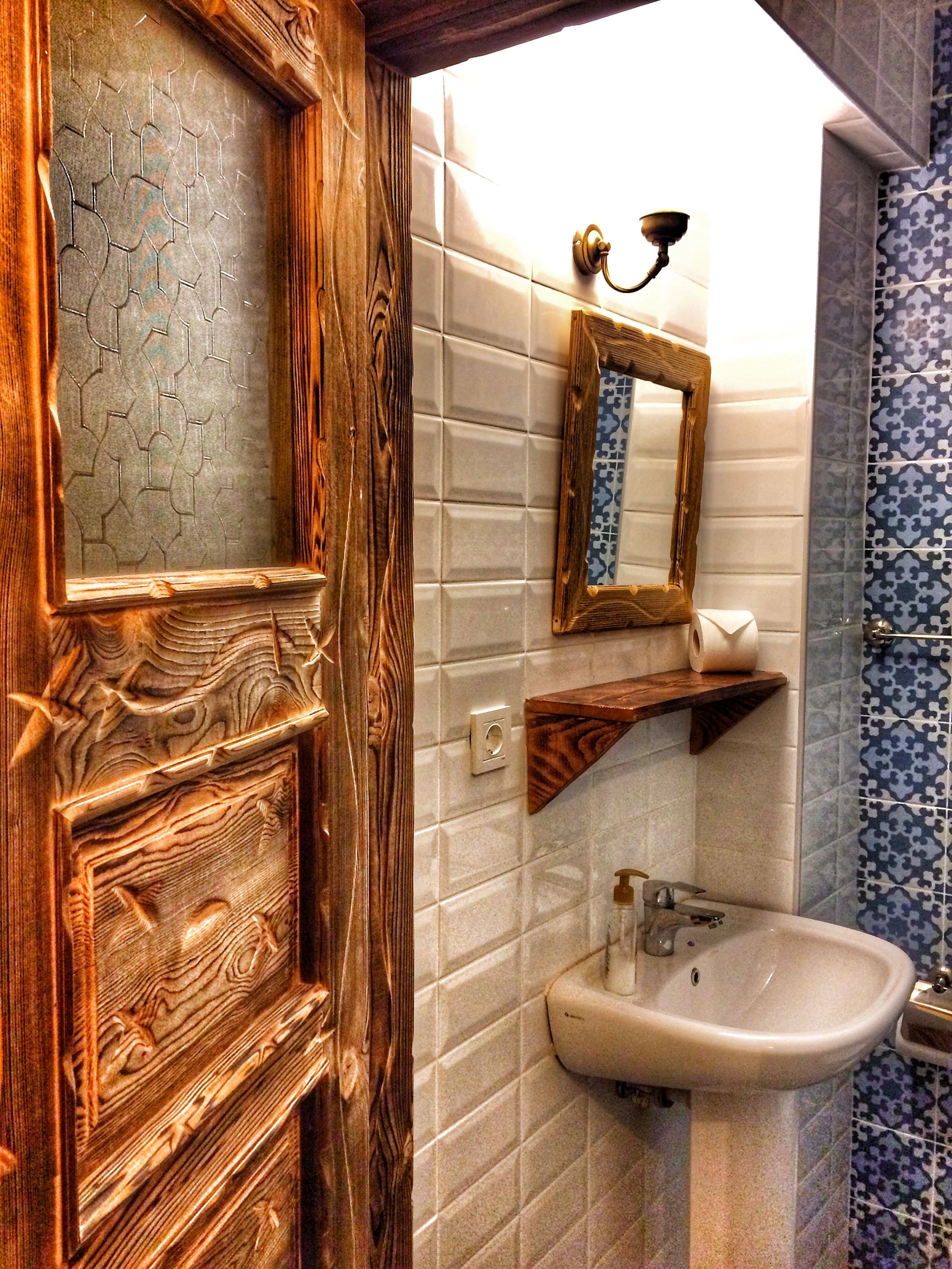 deluxe quadruple room | bathroom | shower, free toiletries, hair dryer, slippers