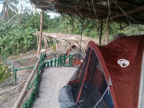 Tente, terrasse, vue océan (1 Double Sized Mattress)