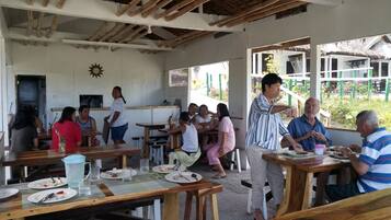 Petit déjeuner préparé sur commande (100 PHP par personne)