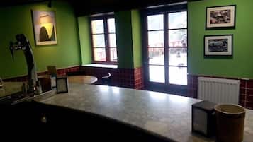 Bar (en la propiedad)