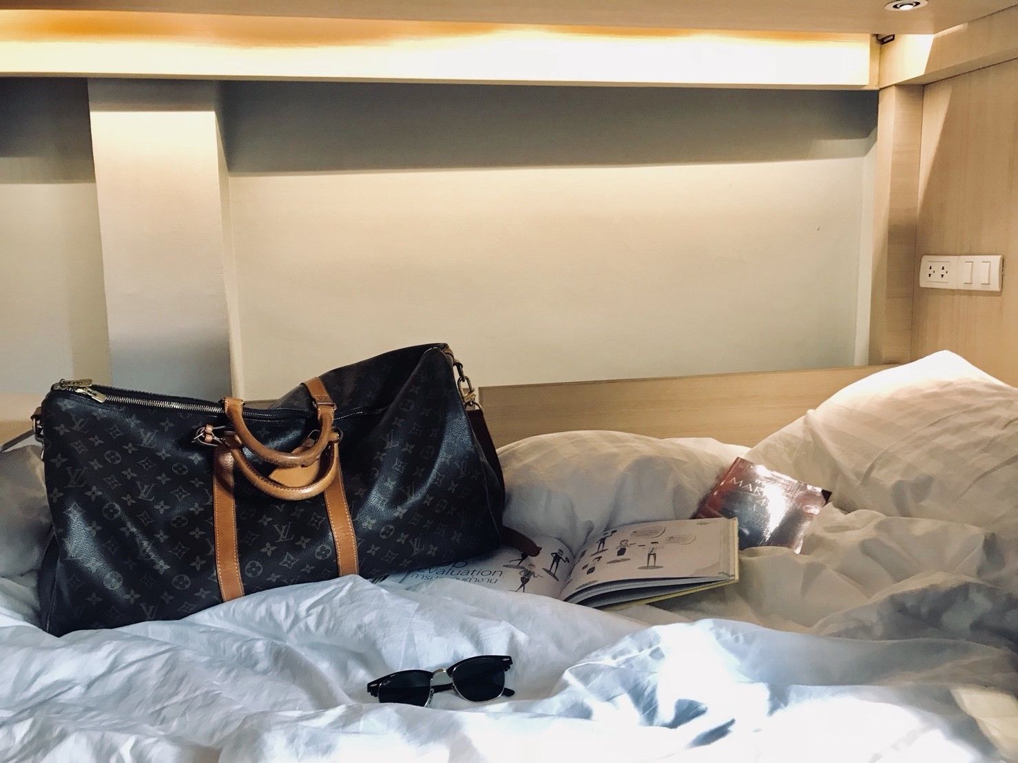 Foto - Kinnon Deluxe Hostel Coworking Cafe