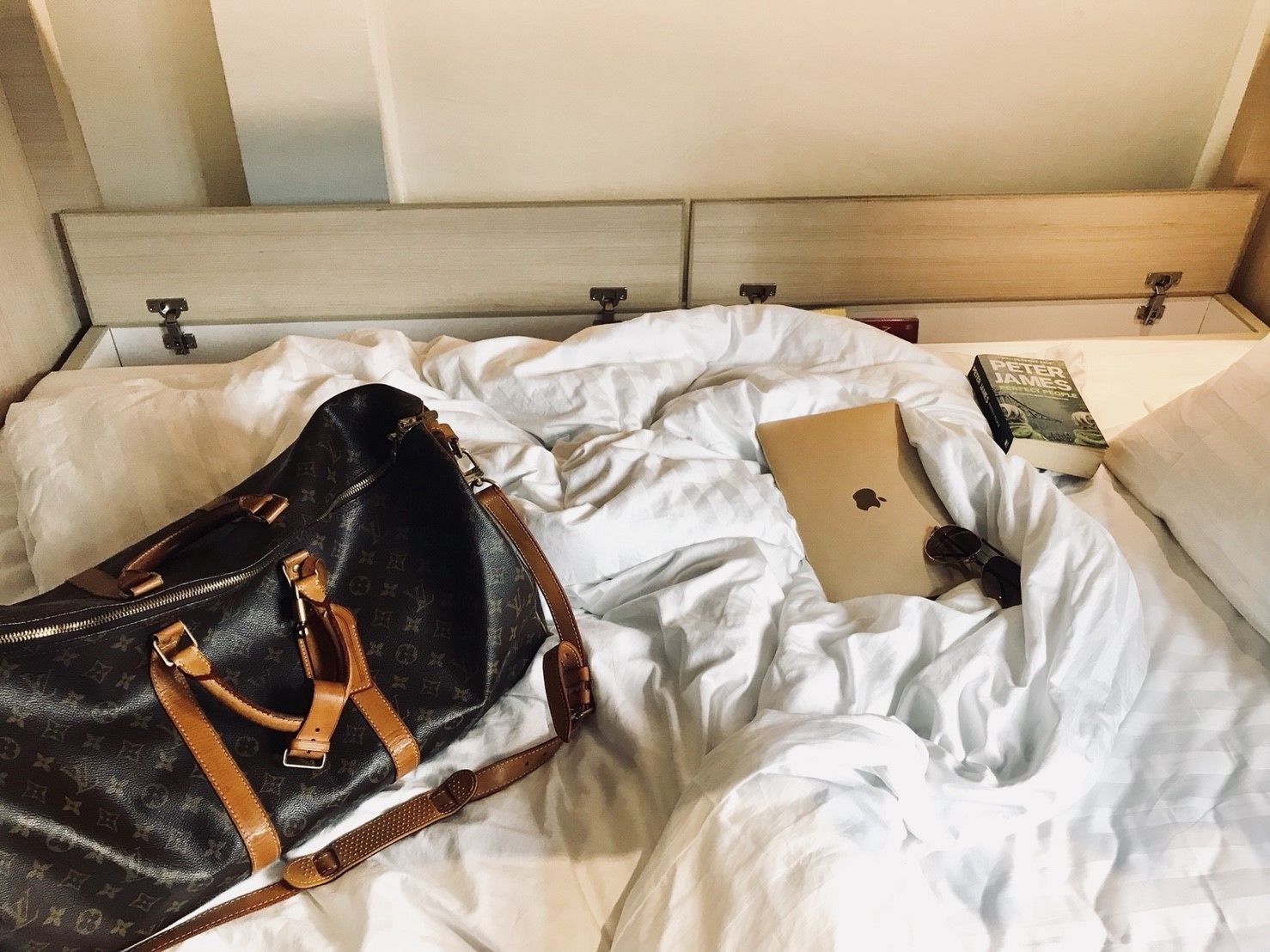 Foto - Kinnon Deluxe Hostel Coworking Cafe