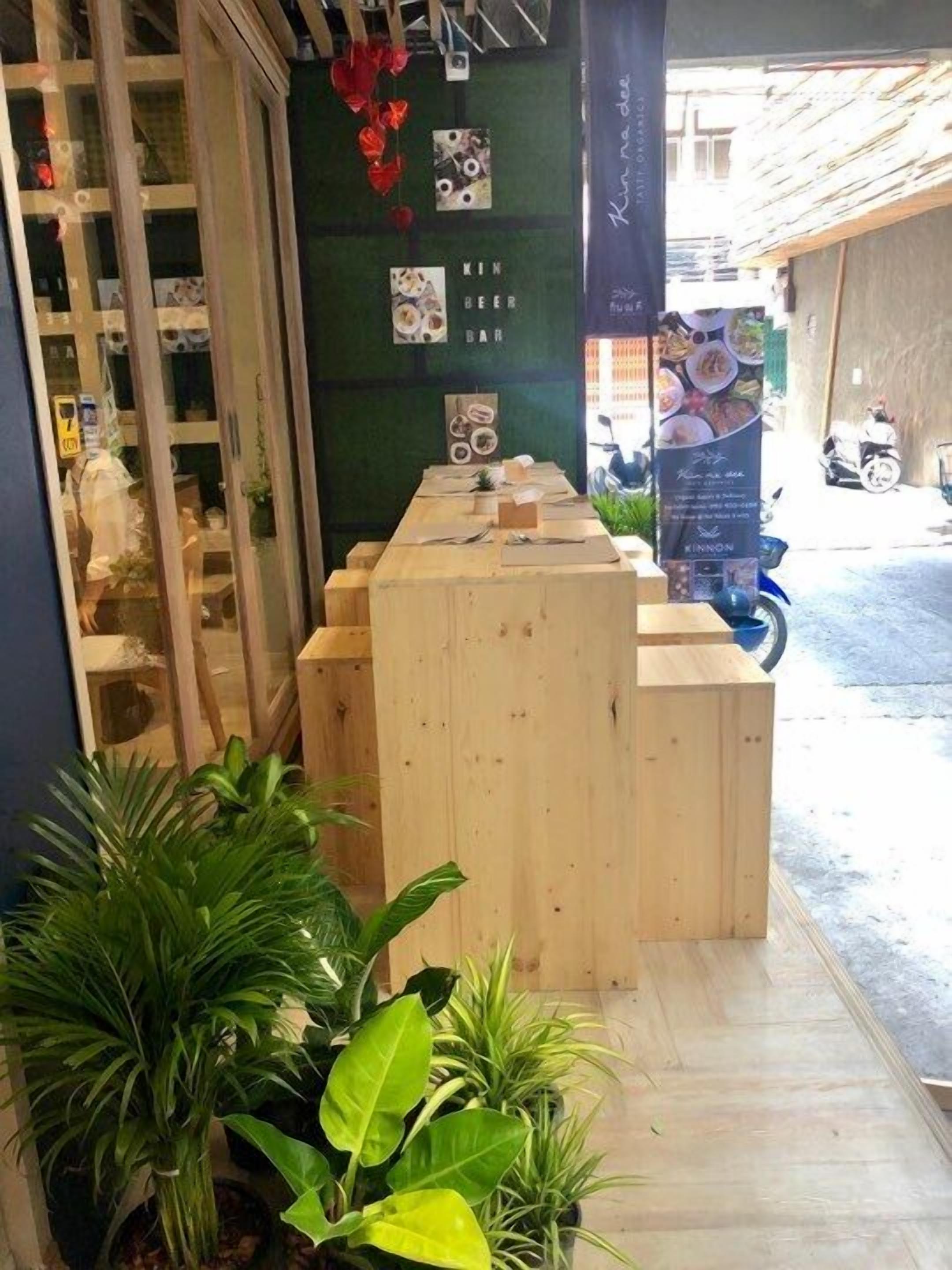 Foto - Kinnon Deluxe Hostel Coworking Cafe