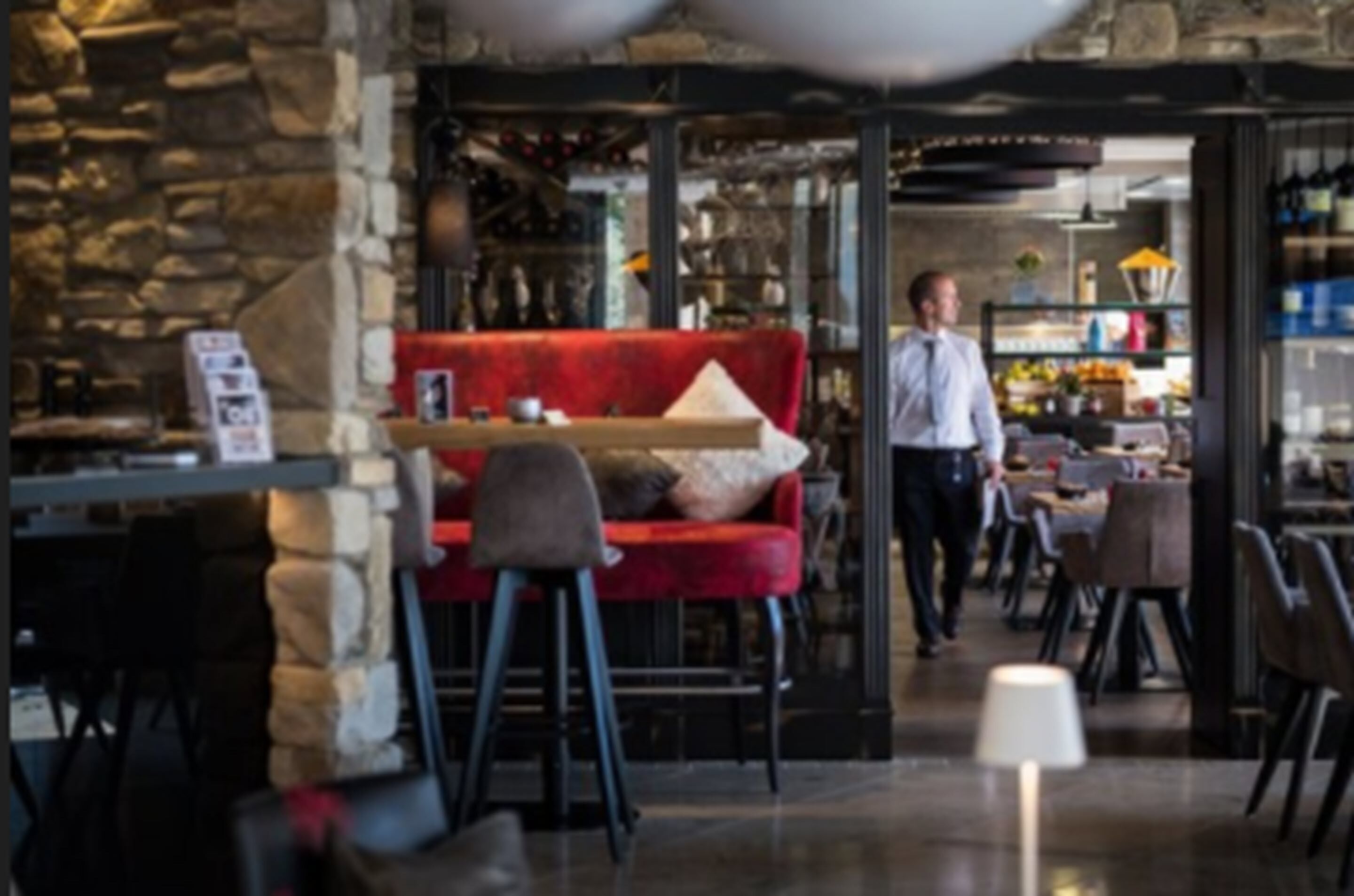 lunch and dinner served, mediterranean cuisine