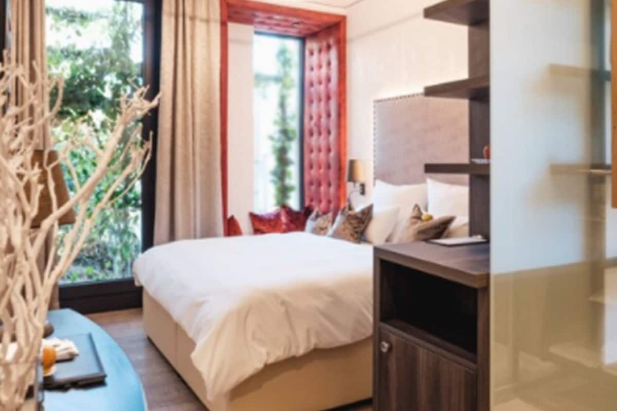 1 bedroom, in-room safe, desk, laptop workspace