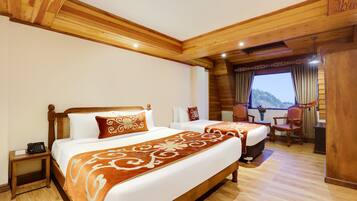 Premium Triple Room | Egyptian cotton sheets, premium bedding, in-room safe, desk