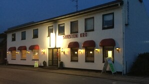 施設の正面