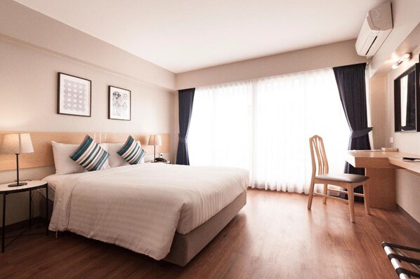 Chambre Standard double | Minibar, bureau, accès au Wi-Fi (inclus)