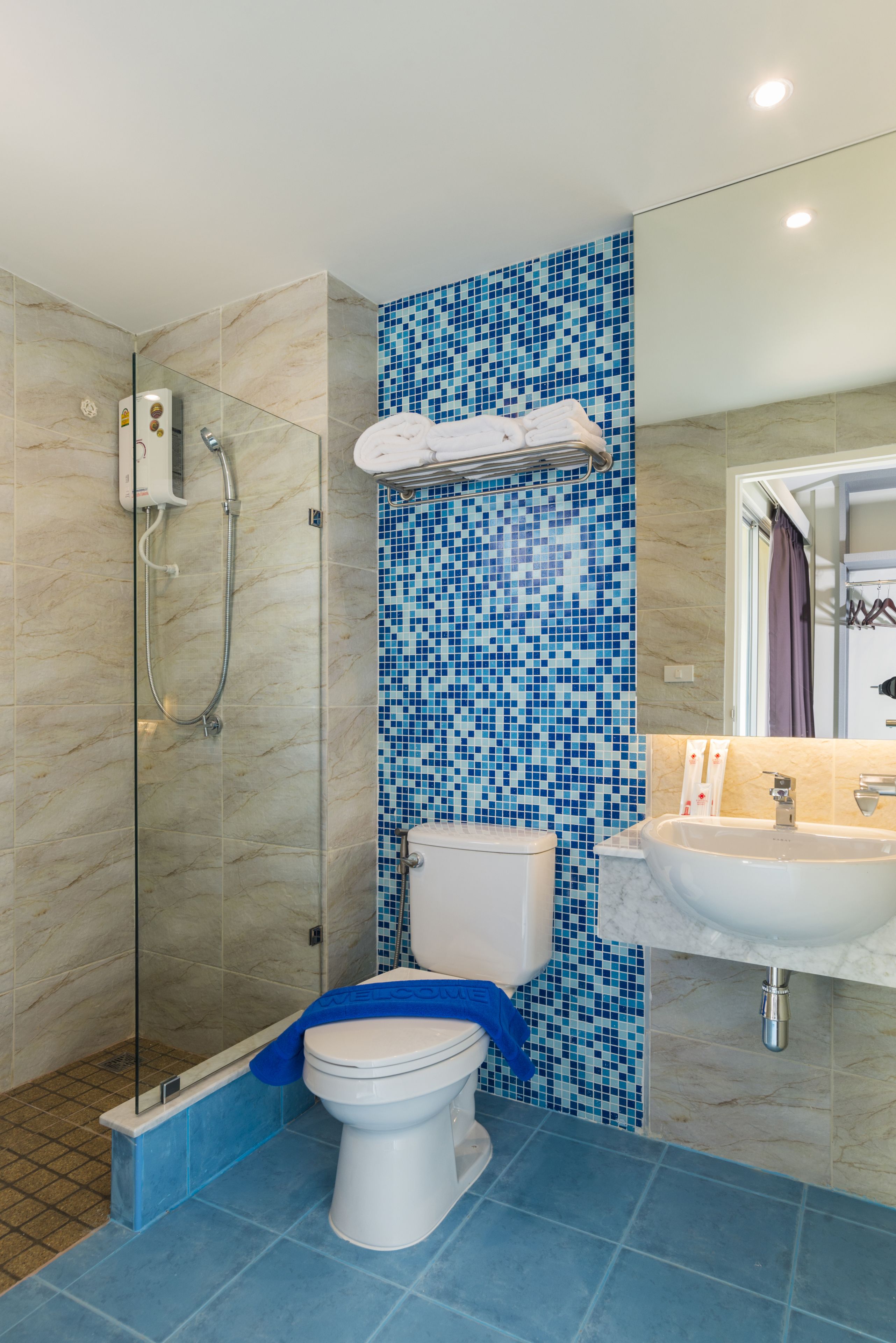 shower, free toiletries, hair dryer, slippers