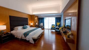 Premium bedding, minibar, in-room safe, desk