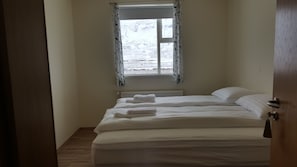 Zweibettzimmer, Gemeinschaftsbad