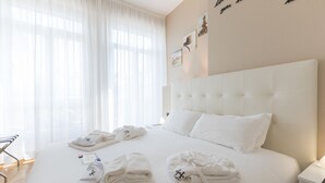 Luxury Penthouse | Premium bedding, in-room safe, desk, laptop workspace - Hemeras Boutique House Aparthotel Piazza Diaz (Milan)