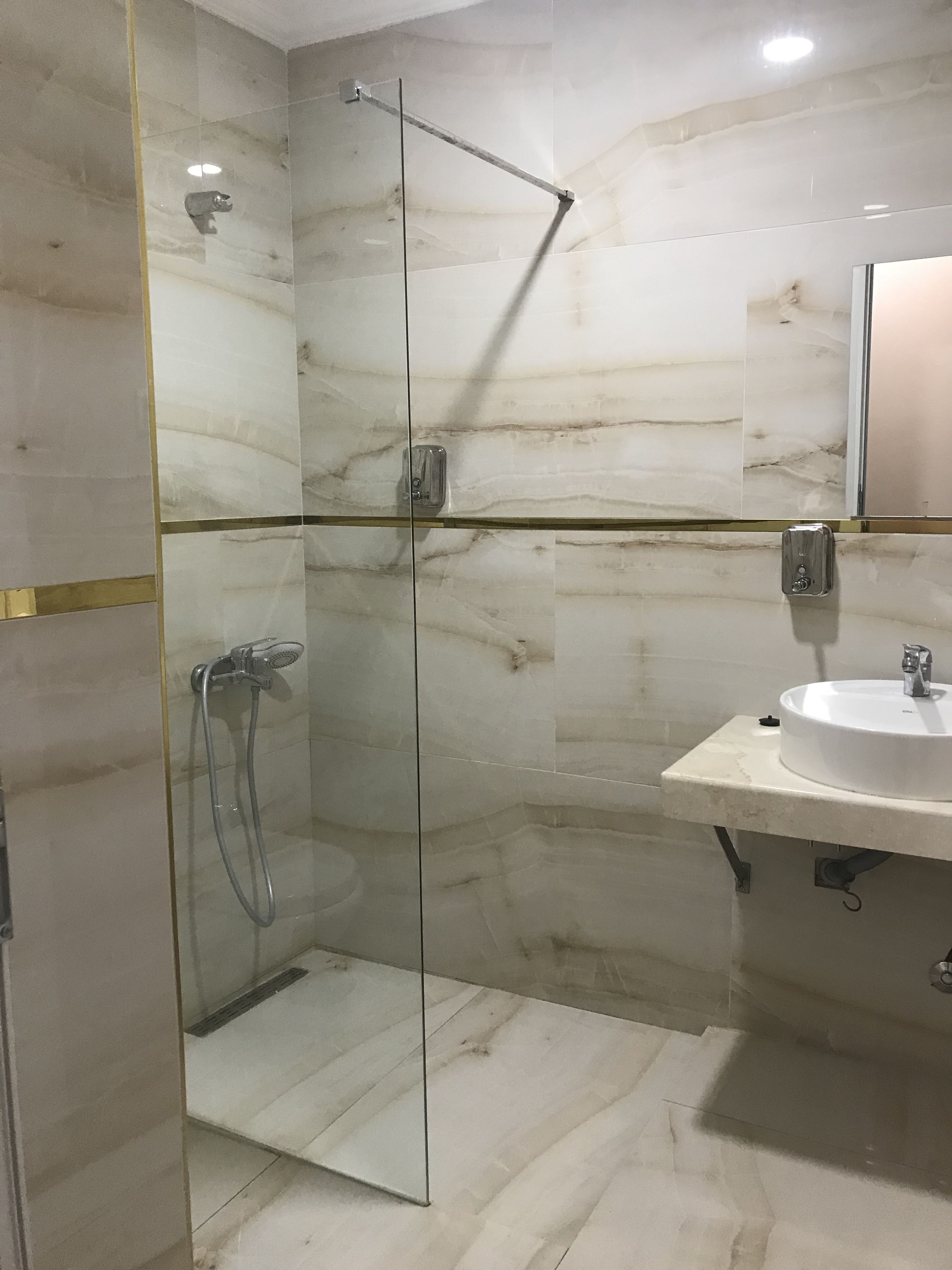 Minibar, desk, free WiFi, bed sheets
