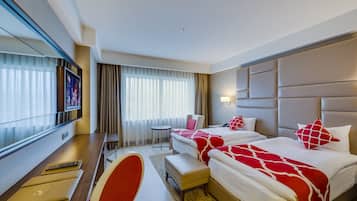 Standard Twin Room | Premium bedding, minibar, in-room safe, desk