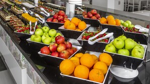 A buffet with various fruits and desserts. - Miarosa Konaklı Garden - All Inclusive (Alanya)