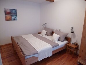 Apartment, 1 Bedroom (Spätlese) | Premium bedding, minibar, soundproofing, cots/infant beds - Alter Winzerhof Weisenheim am Berg e.K. (Weisenheim am Berg)