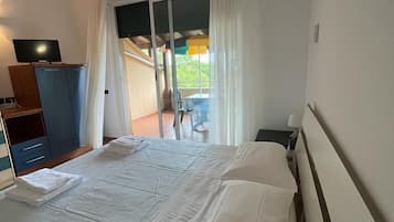 Studio Standar, teras | 1 kamar tidur, brankas, dan setrika/meja setrika