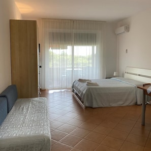 1 bedroom, in-room safe, iron/ironing board, free cribs/infant beds