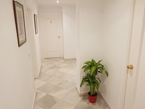 Interior detail - Fan Rooms Duquesa (Málaga)