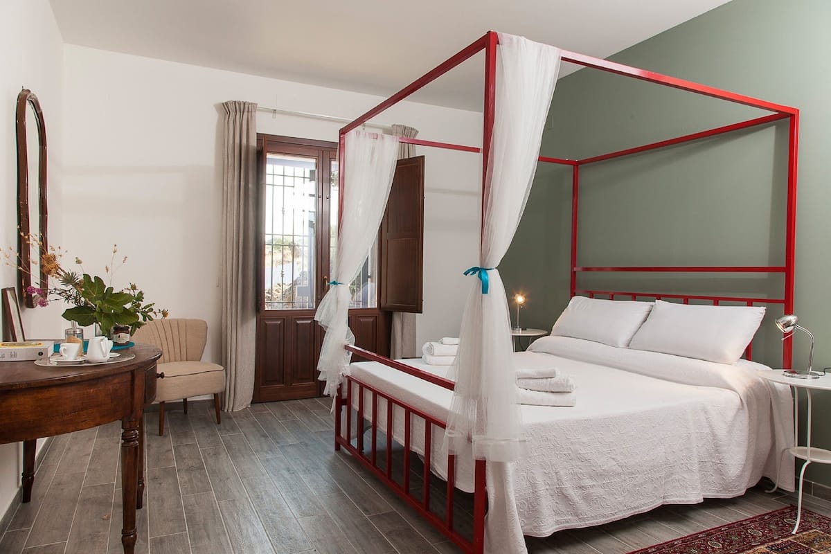 Superior appartement, 1 slaapkamer | Lakens van Egyptisch katoen, luxe beddengoed, donzen dekbedden