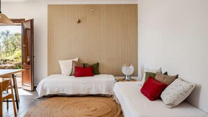 Panoramic Apartment, 1 Bedroom | Egyptian cotton sheets, premium bedding, down duvets, blackout curtains - Etnella enoagriturismo Notti Stellate (Mascali)