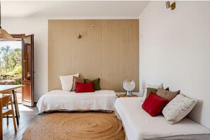 Panoramic Apartment, 1 Bedroom | Egyptian cotton sheets, premium bedding, down duvets, blackout curtains - Etnella enoagriturismo Notti Stellate (Mascali)