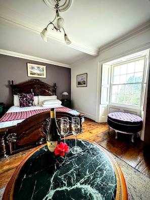 Luxury Double Room, 1 King Bed | Premium bedding, free WiFi, bed sheets - Clone House (Aughrim)