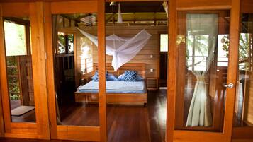 1 bedroom, in-room safe, individually furnished, desk