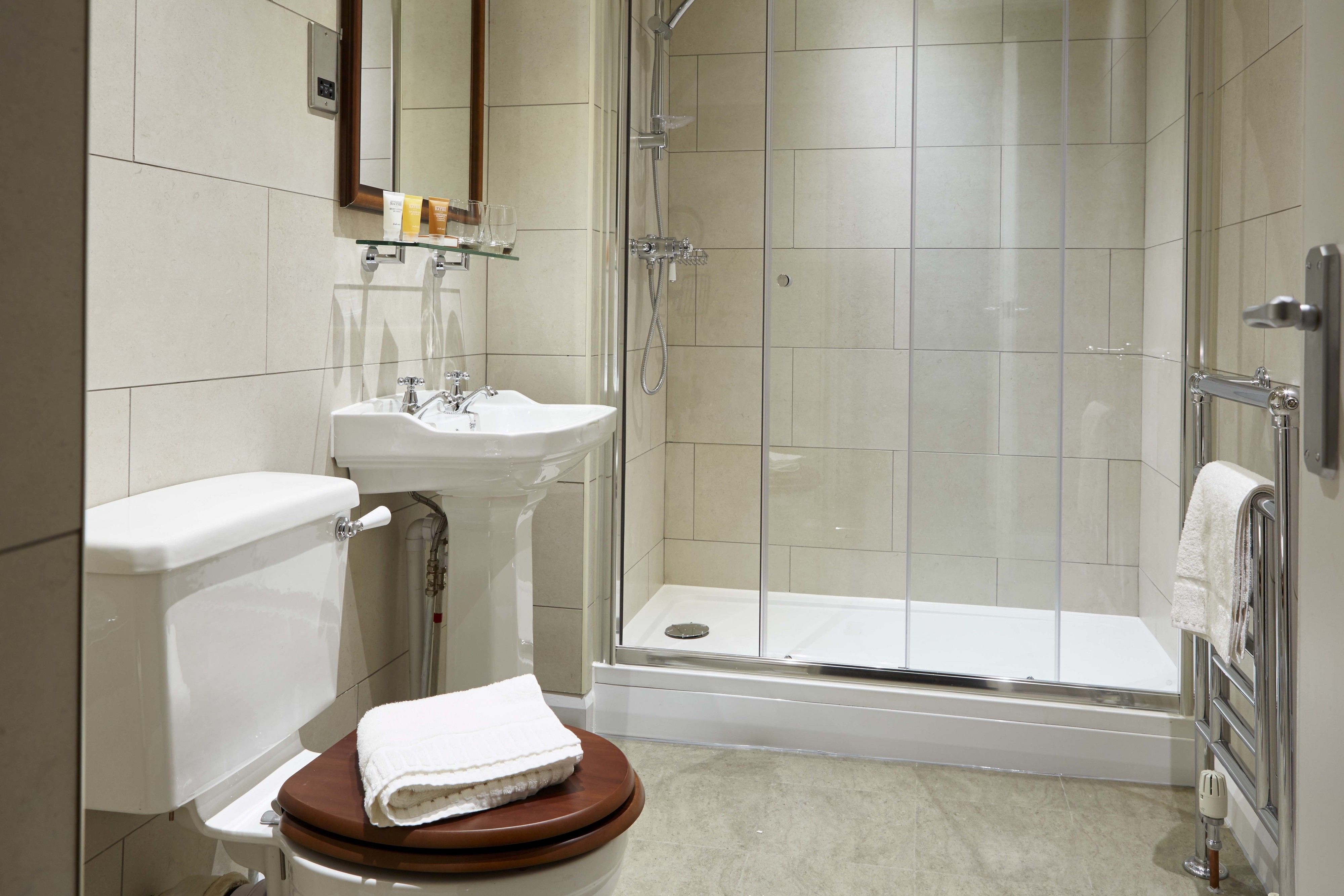 무료 세면용품, 헤어드라이어, 타월