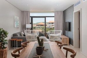 En 48-tommers Flatskjerm-TV med Parabol-TV samt TV