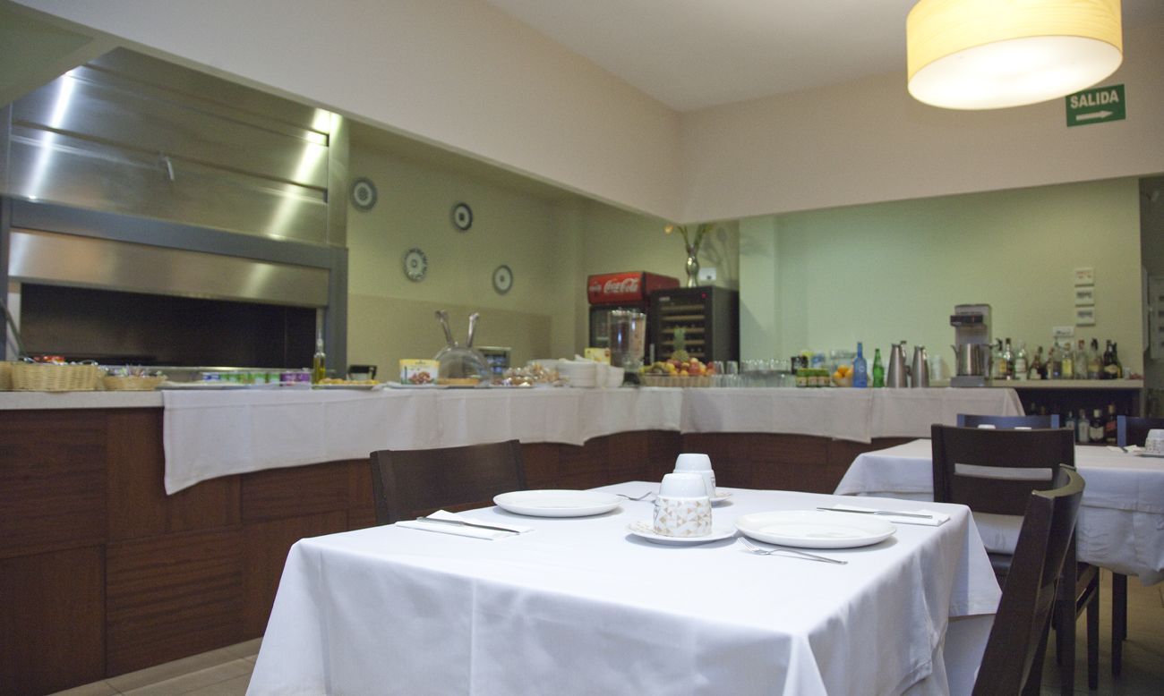 breakfast (eur 7.00 per person)