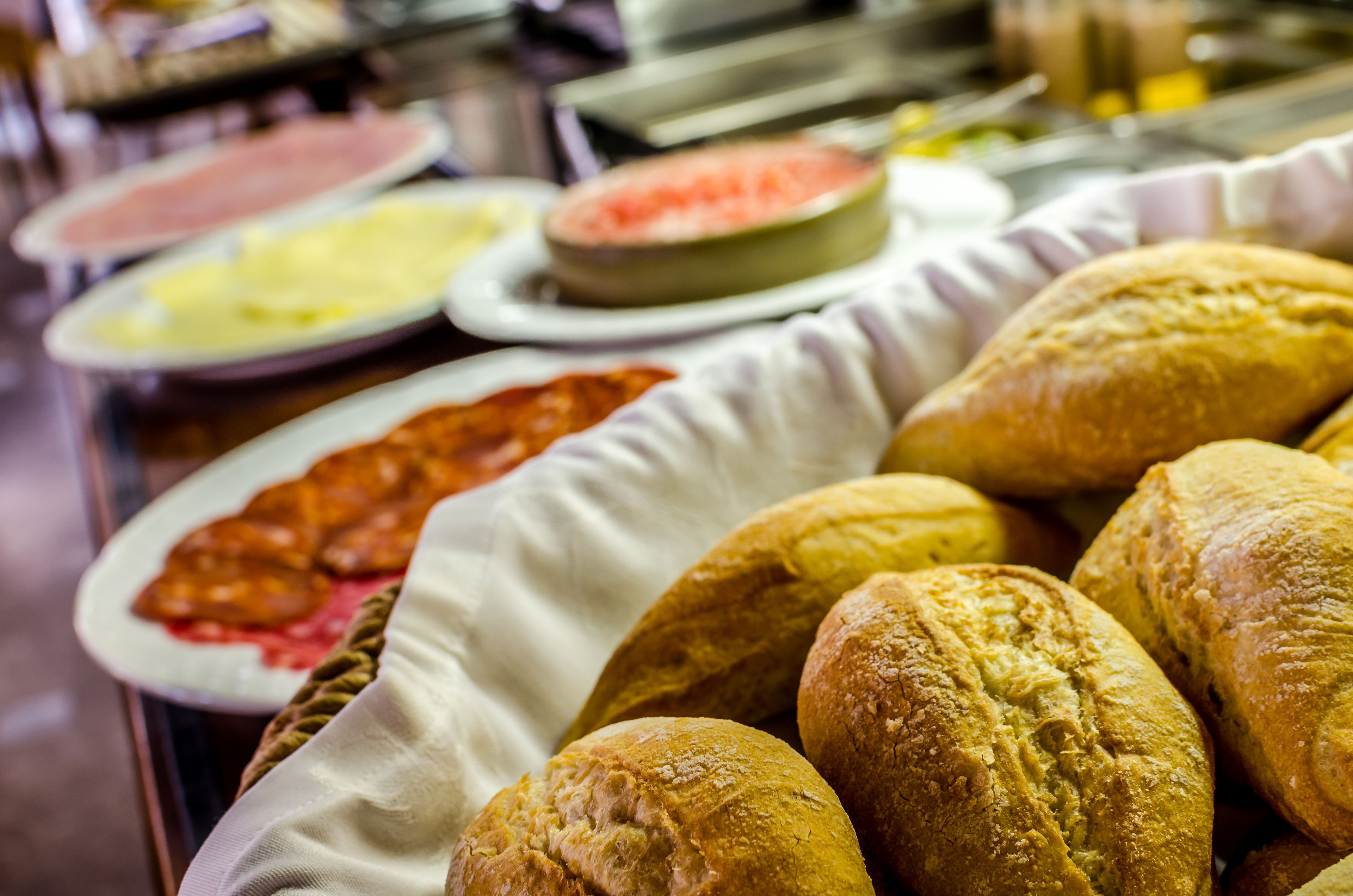 daily cooked-to-order breakfast (eur 12 per person)