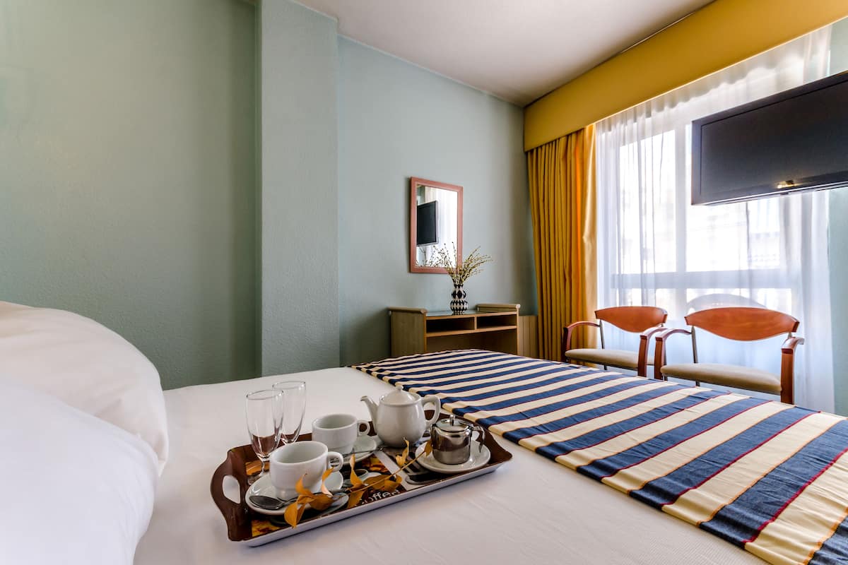 minibar, in-room safe, desk, free wifi