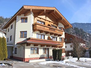 Exterior - Apartment in Kaltenbach near Ski Lift (Stumm)