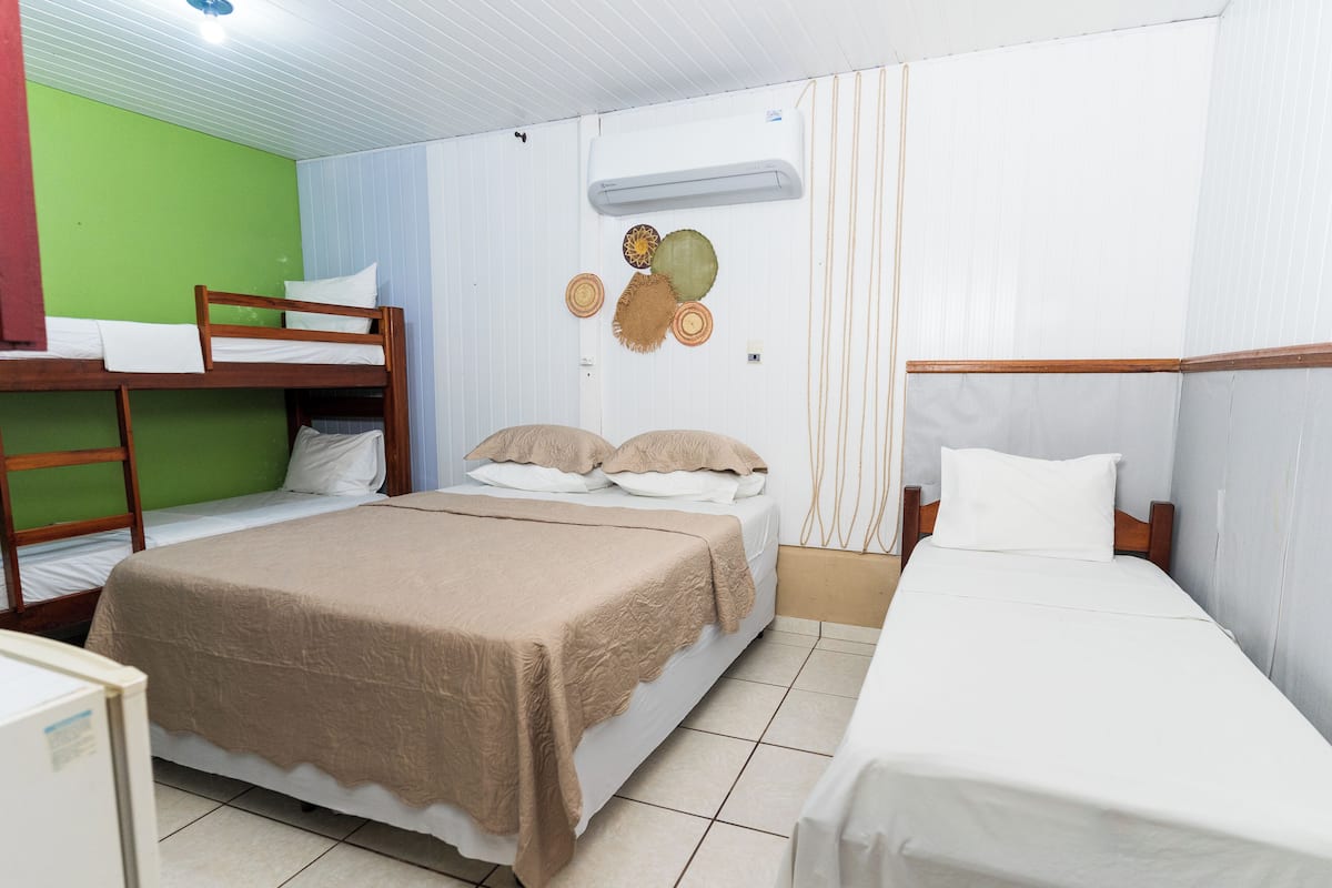 Familien-Vierbettzimmer