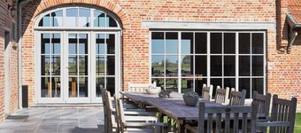 Diksmuide Mansion with Games