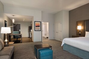 Studio, 1 King Bed, Accessible (Mobility & Hearing, Roll-in Shower) | Private kitchen - Homewood Suites by Hilton Southaven (Southaven)