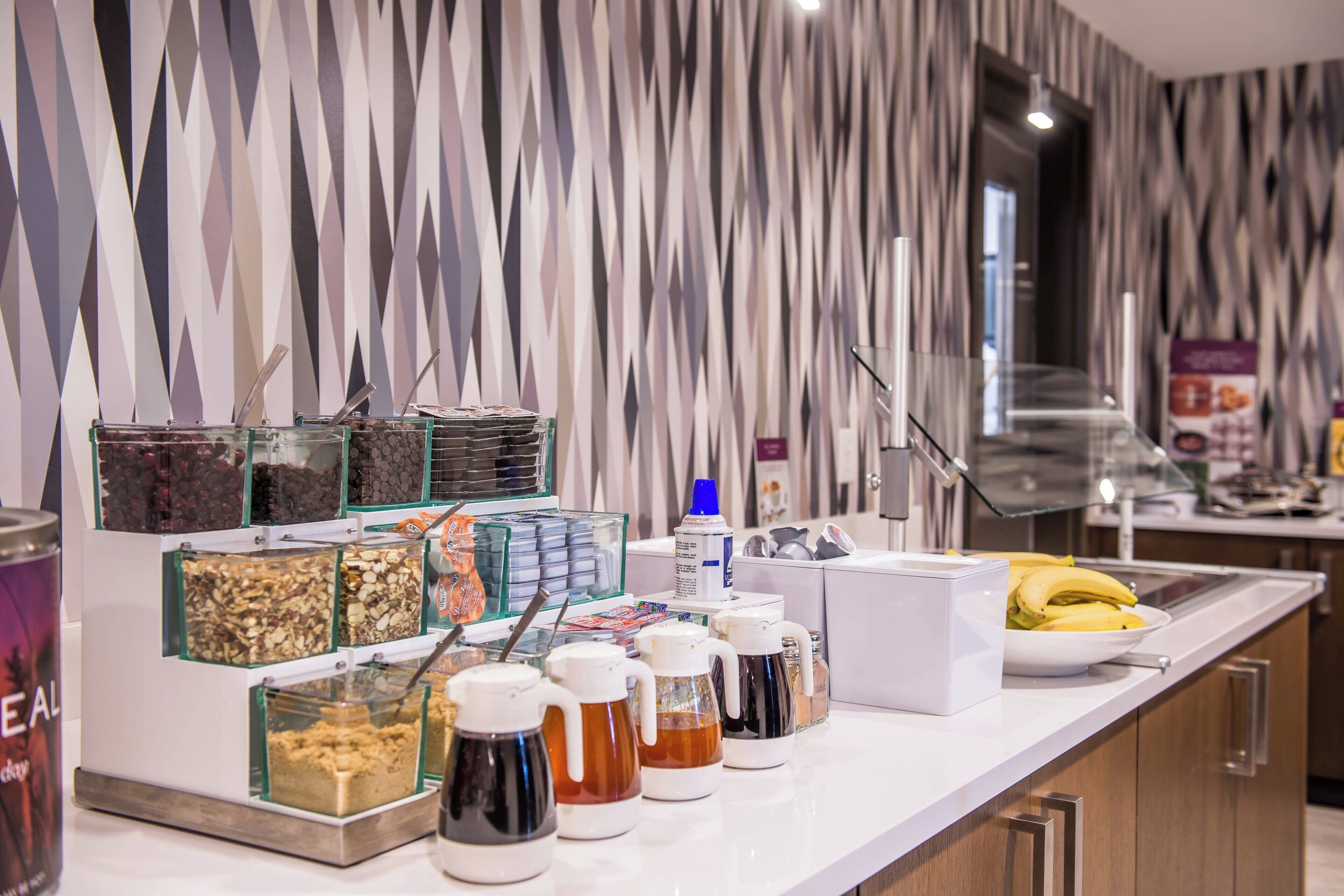 free daily continental breakfast