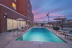 Seasonal outdoor pool