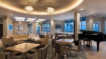 Lobby lounge