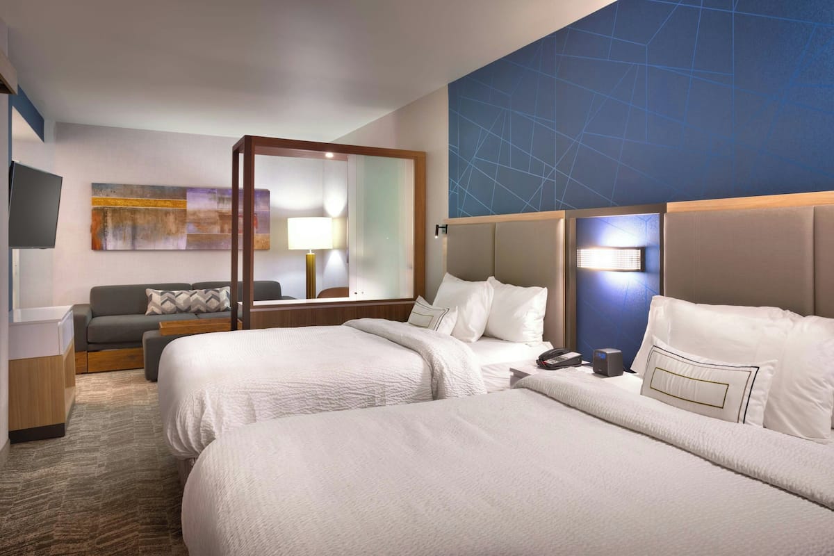 1 bedroom, pillow-top beds, in-room safe, desk