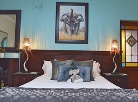Kruger House - Elephant Suite  | Premium bedding, in-room safe, iron/ironing board, free WiFi
