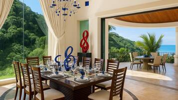 Family Villa | Dining room