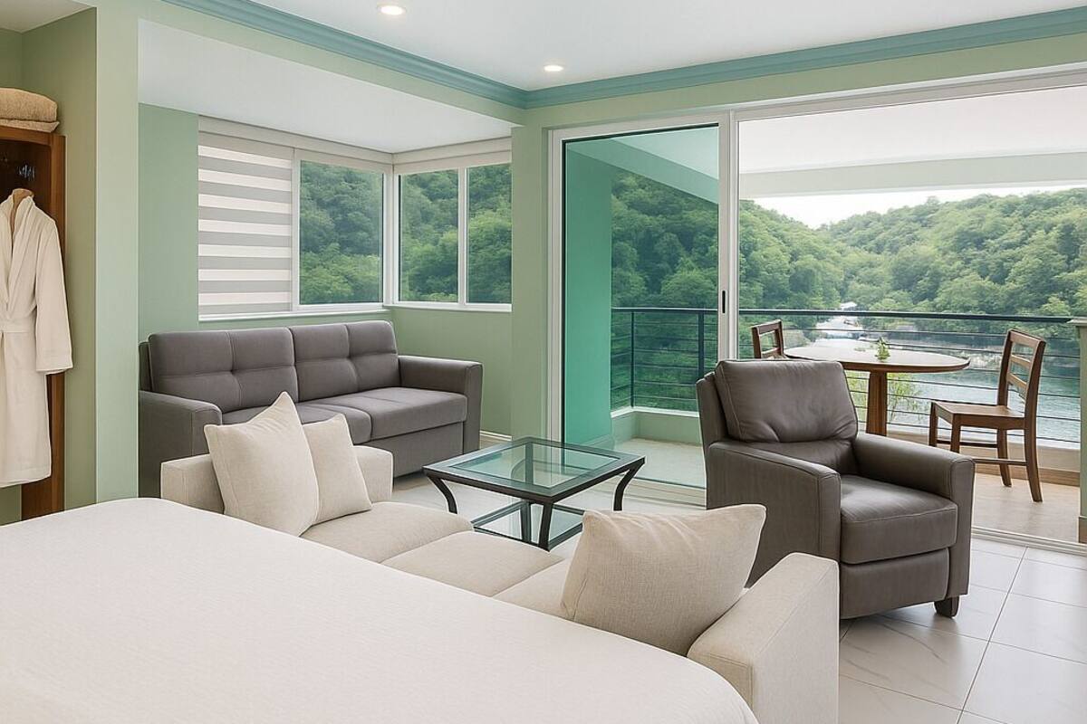 Chambre exclusive | 1 chambre, coffre-fort, fer et planche à repasser