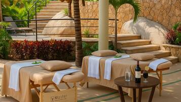 2 outdoor pools, pool umbrellas, pool loungers