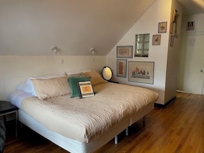 Quarto standard | Roupas de cama premium, camas com colchões pillow-top