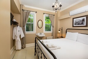 Basic-Zimmer, 1 King-Bett