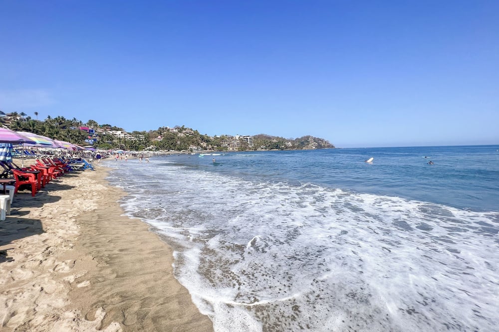 ITH Sayulita Amazing Surf Hostel