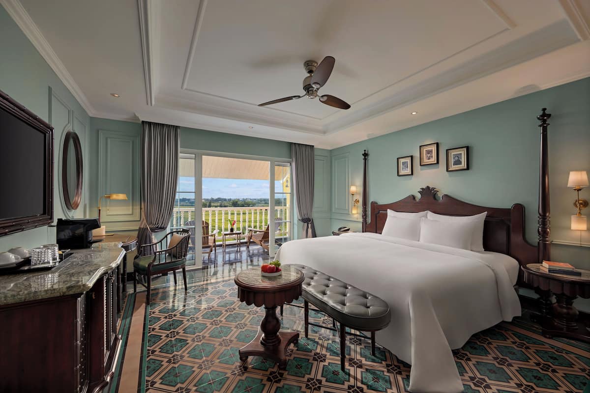 Executive Double or Twin Room, Pool View | Premium bedding, in-room safe, desk, laptop workspace